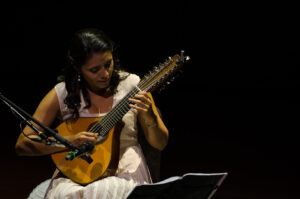Retrato de SEXTETO TRESILHA: ORIANA MEDINA - BANDOLA